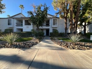 Building Photo - 5285 E Waverly Dr