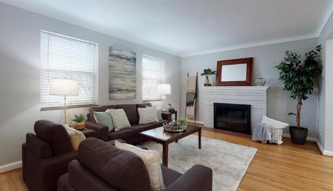 Foto del edificio - 842 Chelsea Ave