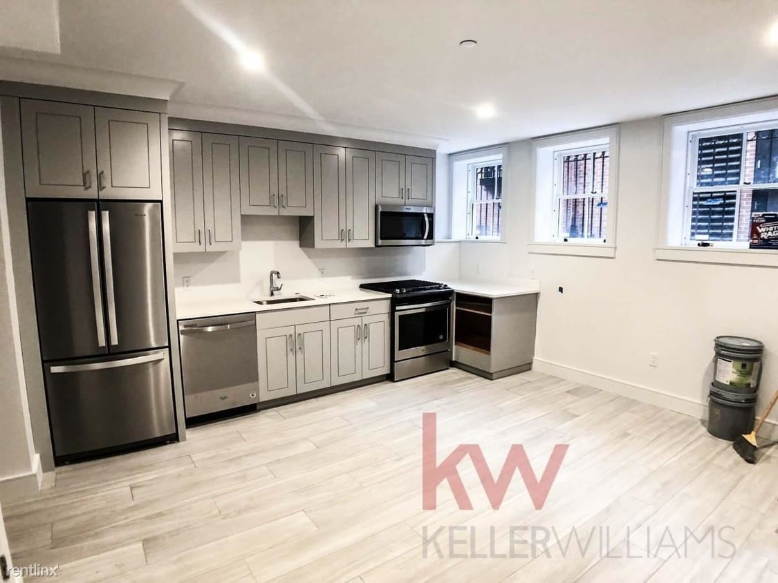 1 br, 1 bath - 11 Ridgeway Ln Main entrance - 1 br, 1 bath  - 11 Ridgeway Ln Main entrance