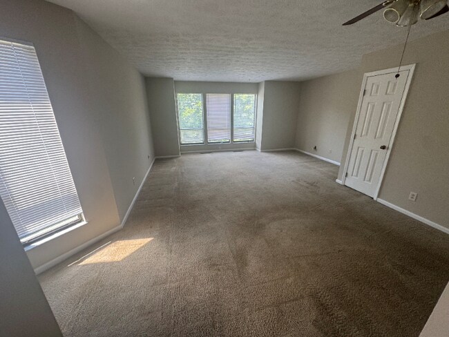 Building Photo - 1125 St Christopher Dr