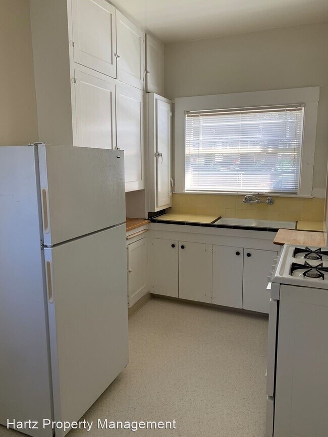 Building Photo - 1 br, 1 bath House - 55 Echo Avenue