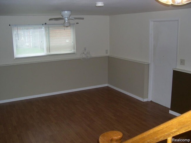 Building Photo - 6576 Geronimo St
