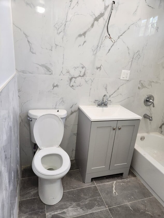 Bathroom - 212 Custer Ave