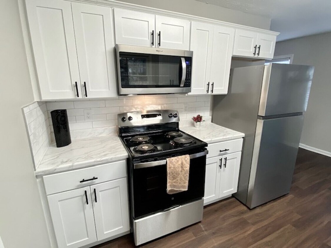 Foto principal - 454 Lexington Dr