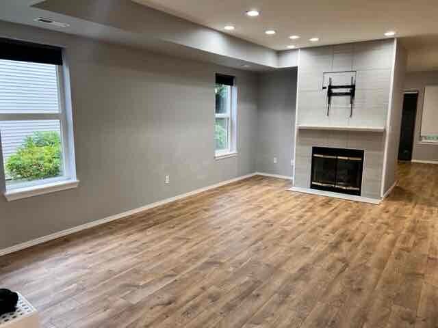 Building Photo - 5712 S Grove Dr
