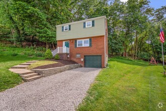 Building Photo - 173 Greenview Dr