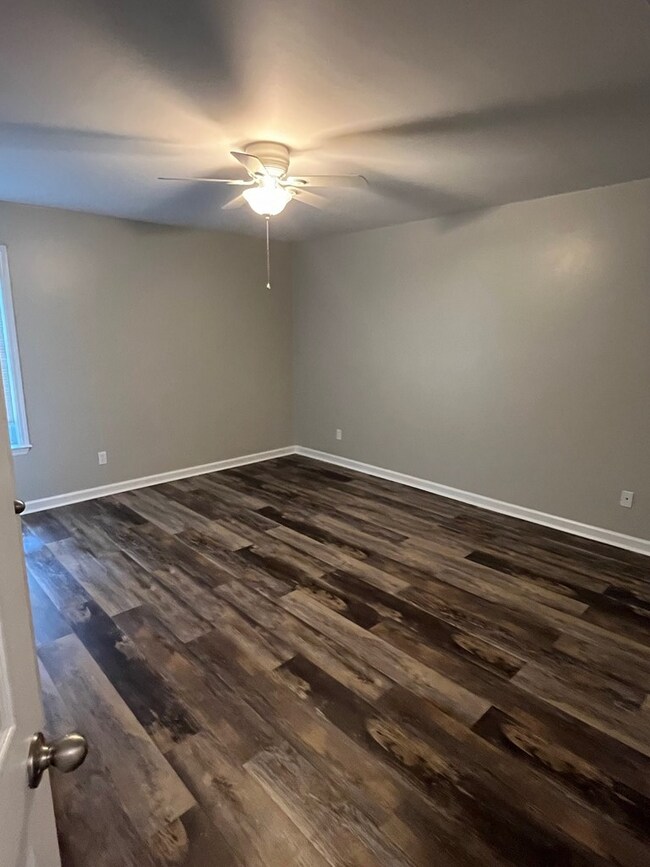 Foto del edificio - 106 Cove Landing Dr