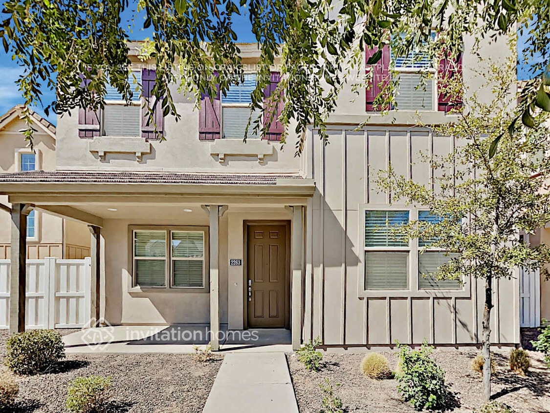Primary Photo - 2263 S Agnes Ln