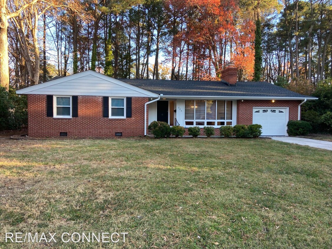 Primary Photo - 3 br, 2 bath House - 206 Mistletoe Drive