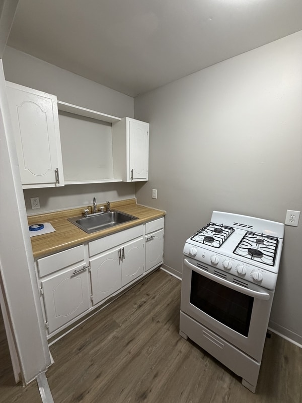 Foto del edificio - 2076 Elm Ave