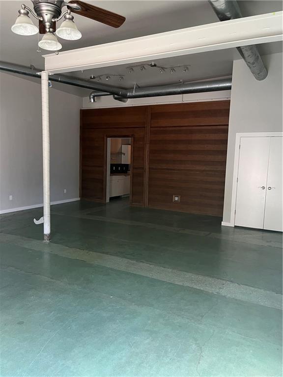 Foto del edificio - 1609 N Blackwelder Ave