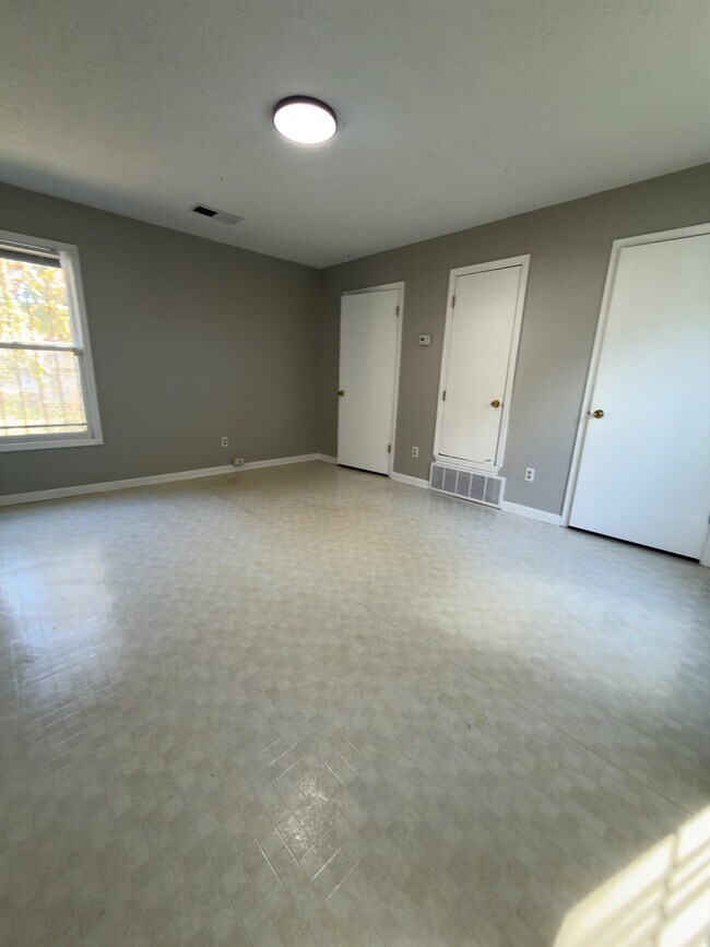 Foto del edificio - 3443 Barron Ave