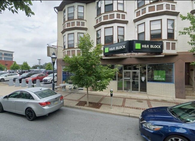 Building Photo - 59-65 E Broad St