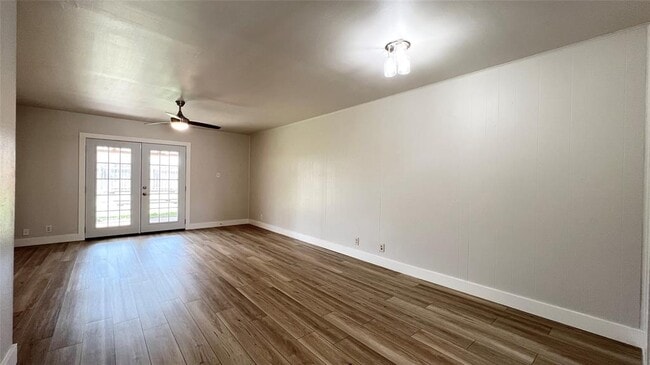 Building Photo - 11208 Renel Dr