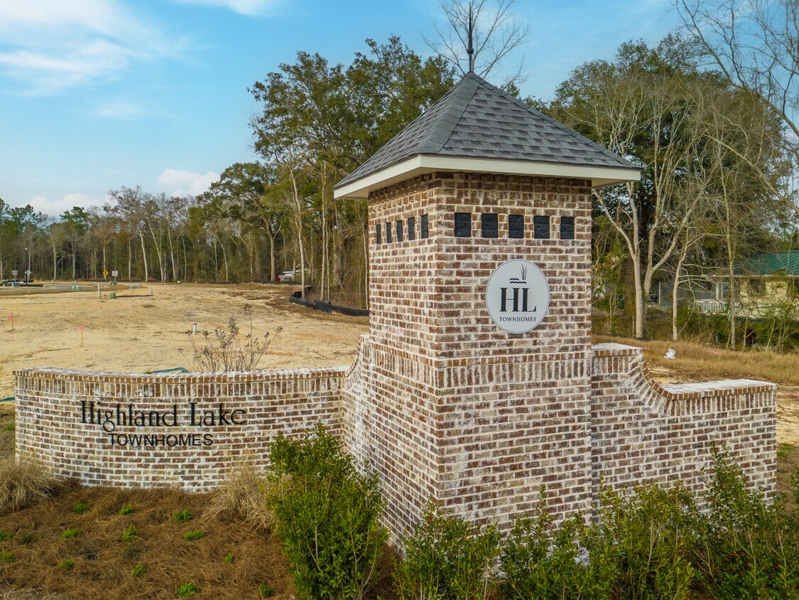 Foto principal - 12289 Sinclair Dr