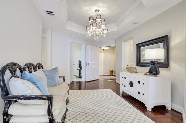 Foto del edificio - 5823 Bowen Daniel Dr