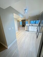 Building Photo - 1471 Cliff Ct