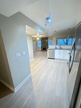 Building Photo - 1471 Cliff Ct