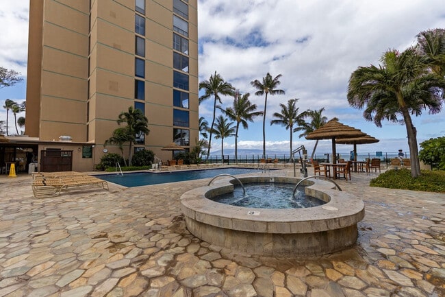 Building Photo - 110 Kaanapali Shores Pl