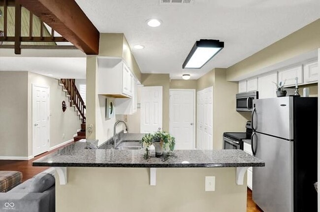 Building Photo - 4638 Chatterton Cir