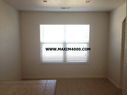 Building Photo - 1190 Wolf Creek Ct - 4 Bed House in Fruita