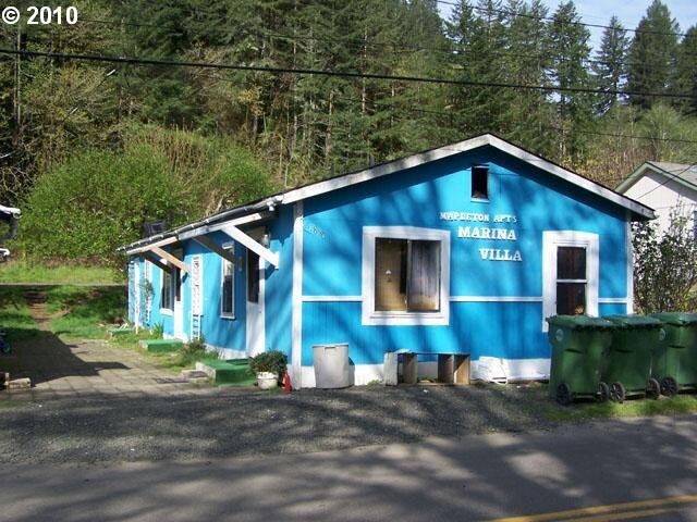 Building Photo - Marina Villa