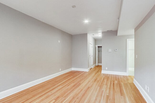 Foto del edificio - 948 Pleasant St