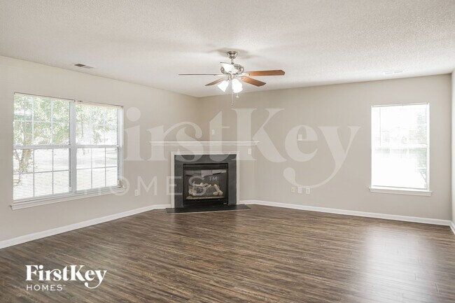 Building Photo - 1000 Golden Aspen Dr