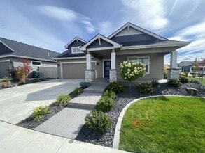 Building Photo - 6888 N Proust Dr