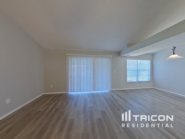 Building Photo - 1108 Tuxford Dr