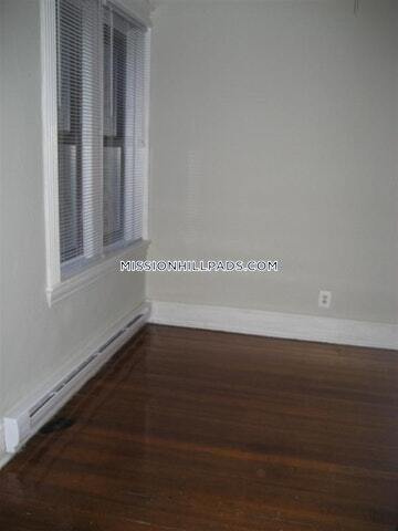Building Photo - 887 Huntington Ave
