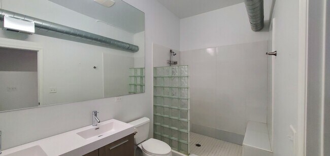 Foto del edificio - 3411 W North Ave