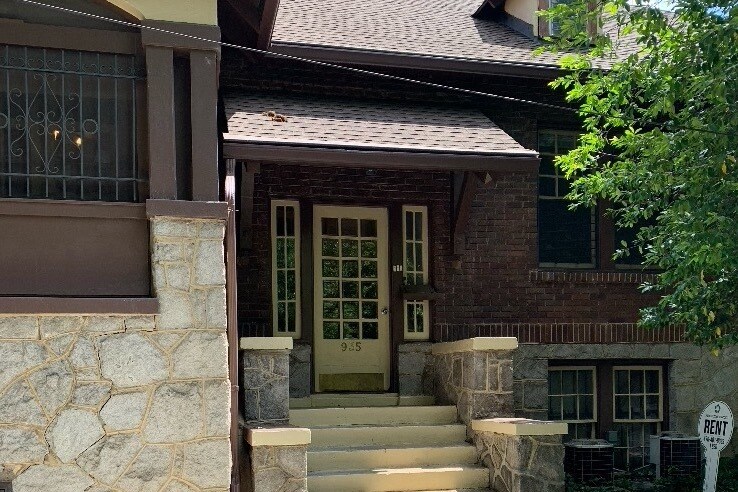 Primary Photo - 935 Blue Ridge Ave NE