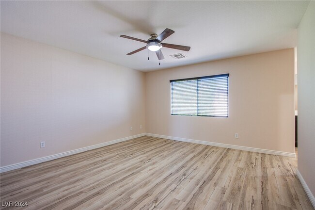 Building Photo - 10152 Ocicat Ave