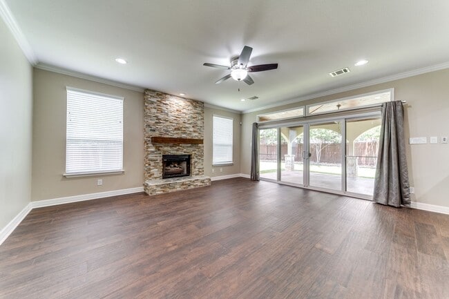 Building Photo - Beautiful 4 Bedroom Home in Sonoma Ranch