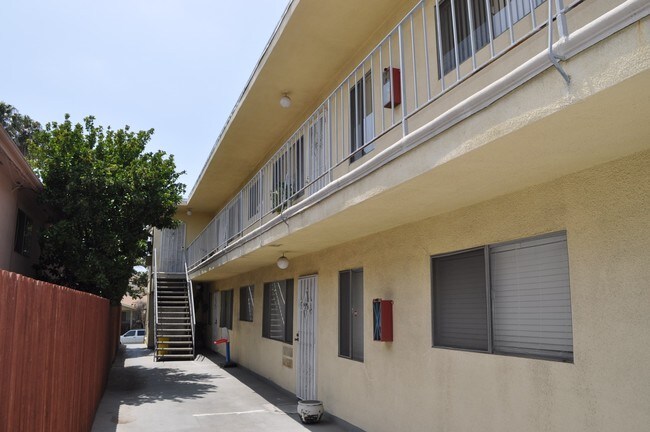 Building Photo - 512 Griswold St