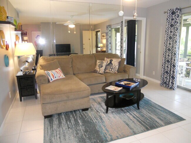 Foto del edificio - 6544 Chasewood Dr