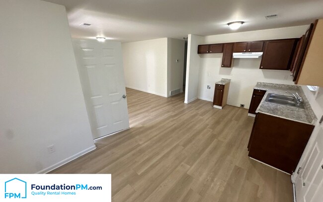 Foto del edificio - 4299 Briarberry Ln