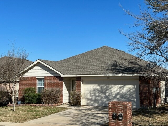 Primary Photo - 936 Rio Bravo Dr
