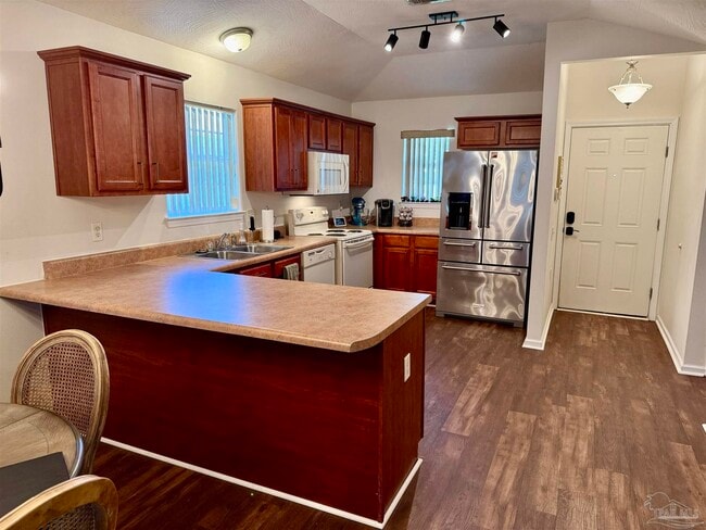 Building Photo - 5934 Bilek Dr
