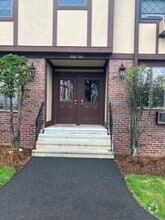 Building Photo - 361 Sierra Vista Ln