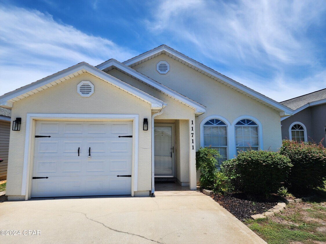 Primary Photo - 11711 Cabana Ct
