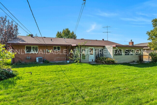 Foto del edificio - 299 E 3200 N St