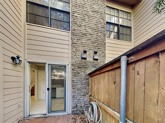Foto del edificio - 5626 Preston Oaks Rd