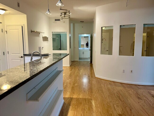 Foto del edificio - 1390 Kenyon St NW