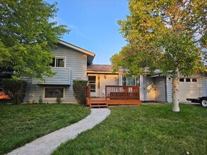 Building Photo - 13440 Green Cir