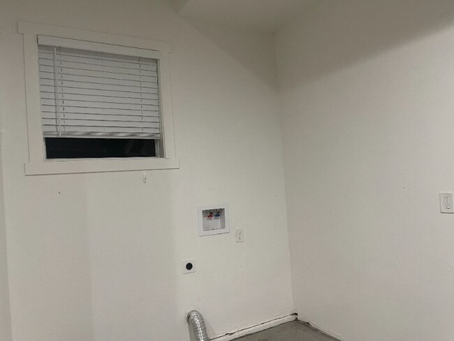Foto del edificio - 3318 Truckee Way