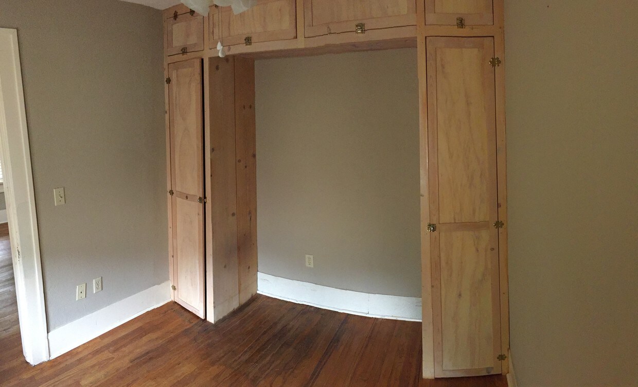 Foto principal - 413 Elm Ave
