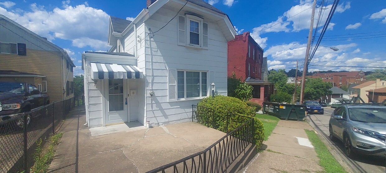 369 Kaercher St, Pittsburgh, PA 15207 House Rental in Pittsburgh, PA