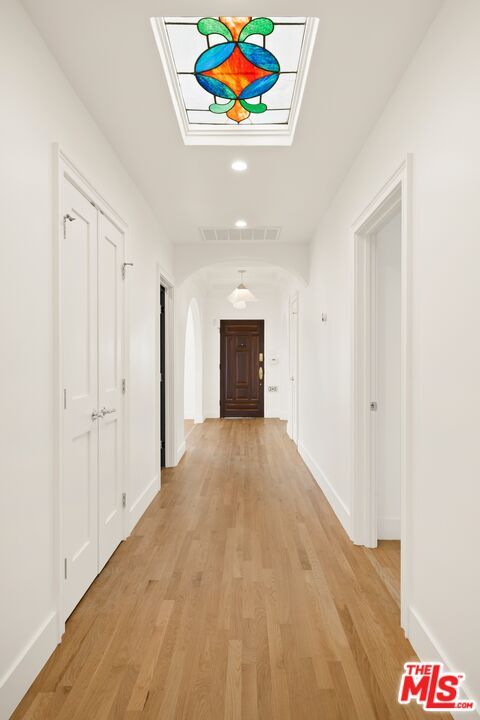 Building Photo - 211 S Formosa Ave